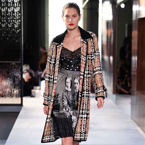 burberry review tisci|Burberry 134 look.